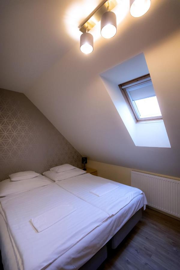 Ozkut Apartmanhaz Olmod Exterior photo
